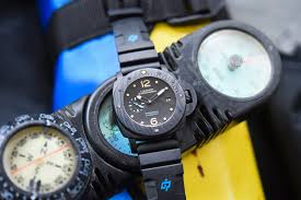 panerai luminor submersible replica